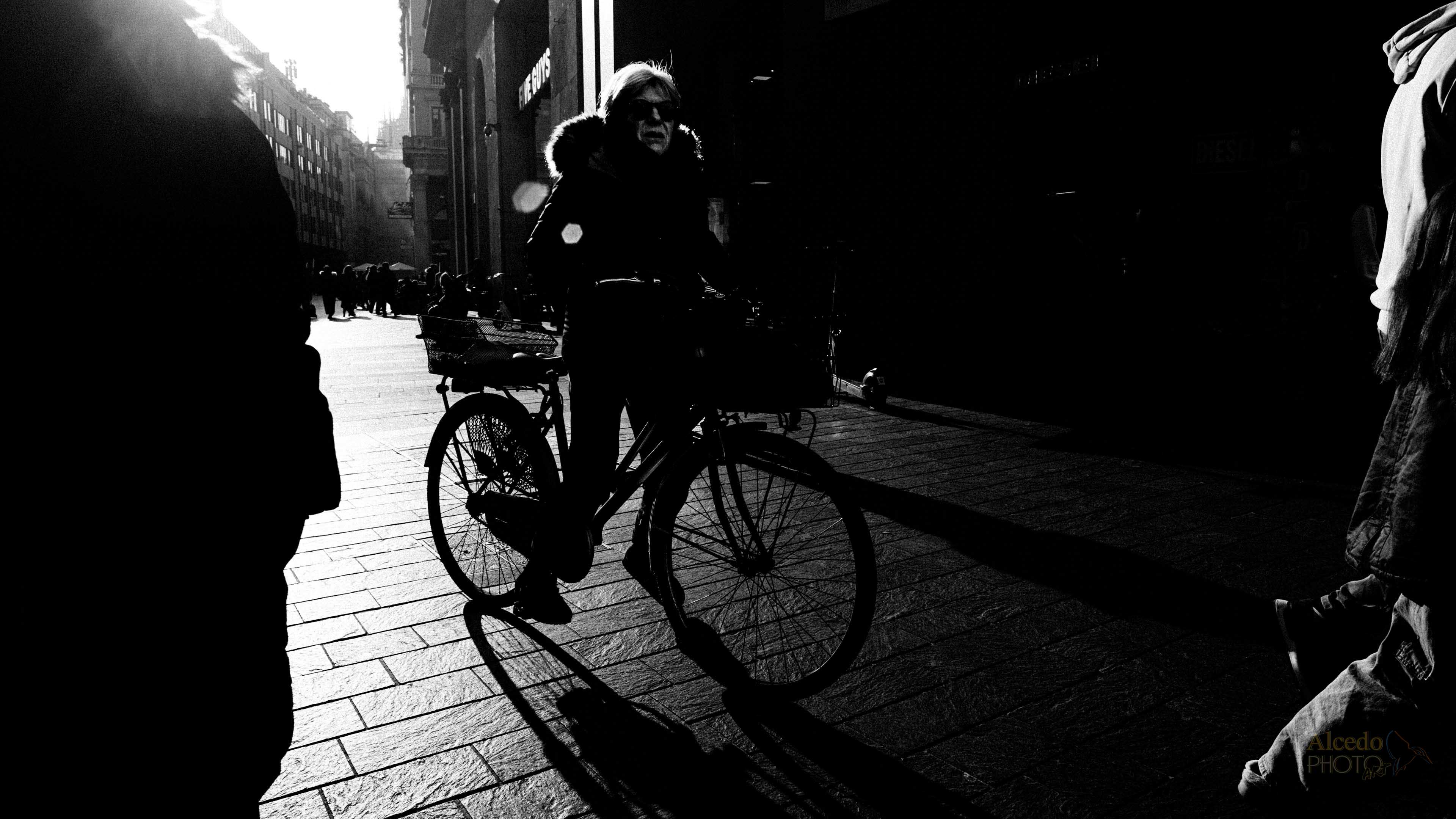 Nonna in bici